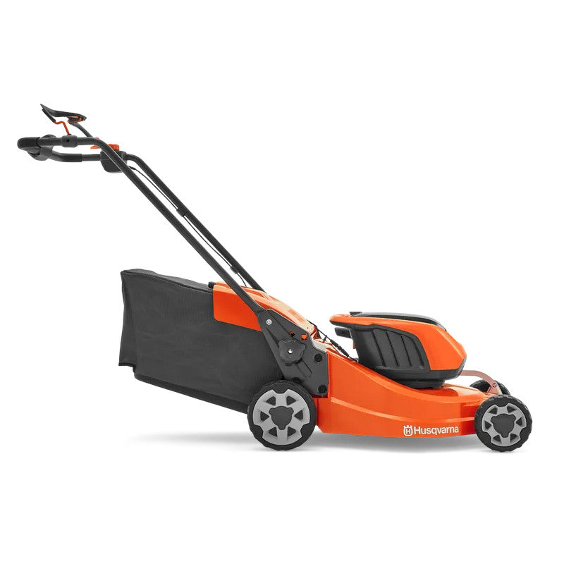 coté droit de la tondeuse sans fil lc347ivx husqvarna